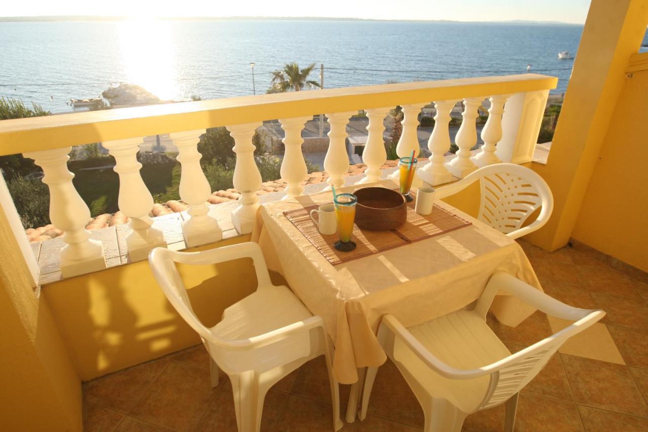 Sea View Apartments Nina Vrsi Habitación foto