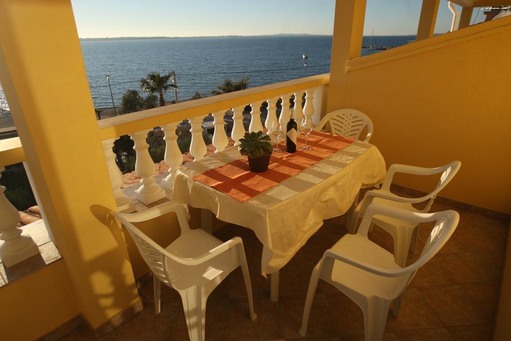 Sea View Apartments Nina Vrsi Habitación foto